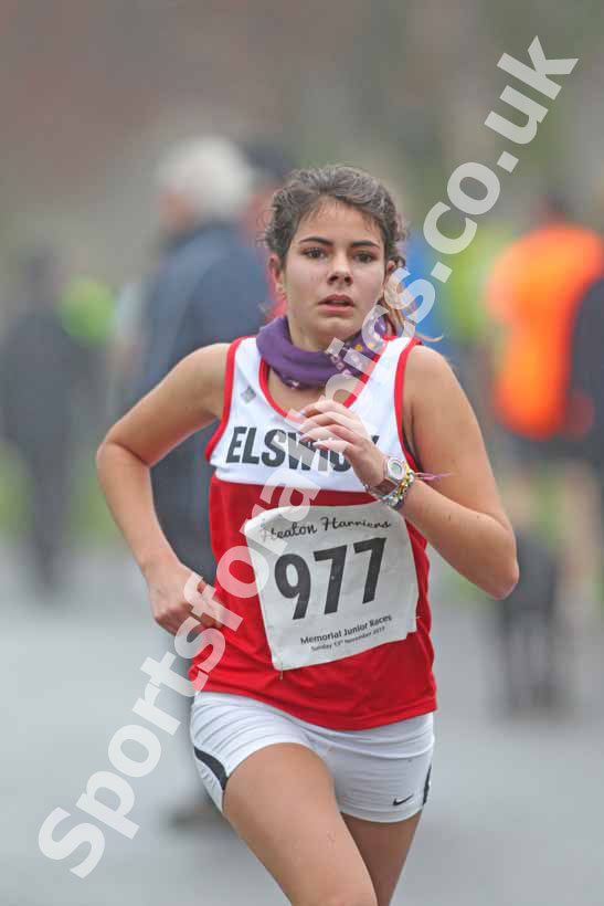 Junior womens 977, Heaton Harriers Memorial Road Race.
